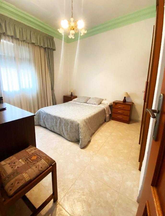 La Malvarrosa Beach Rooms In Shared Apartment Valencia Bagian luar foto